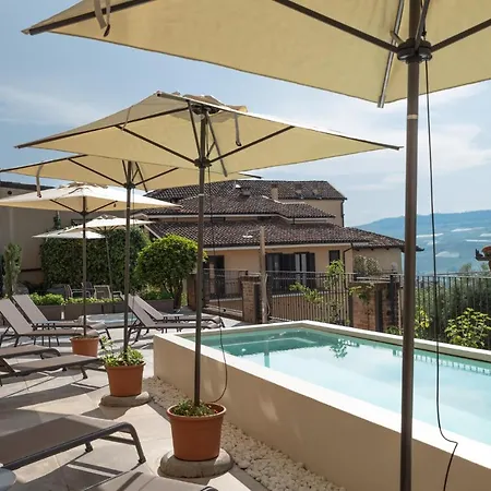 Hotel Le Torri - Castiglione Falletto
