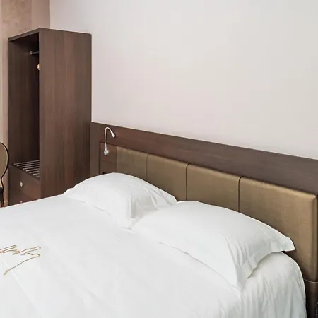 Le Torri - Hotel Castiglione Falletto