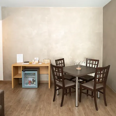 Hotel Le Torri - Castiglione Falletto