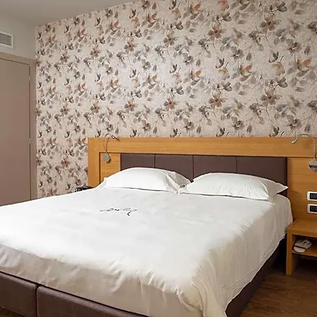 Le Torri - Hotel Castiglione Falletto