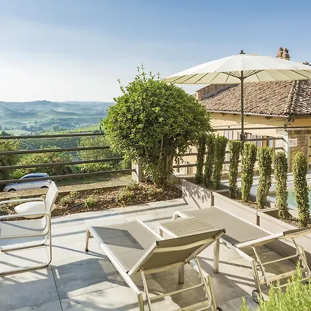 Le Torri - Castiglione Falletto Hotel 3*