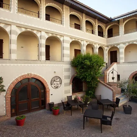 Le Torri - Castiglione Falletto