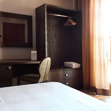 Le Torri - Hotel Castiglione Falletto