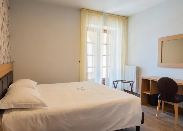 Hotel Le Torri - Castiglione Falletto