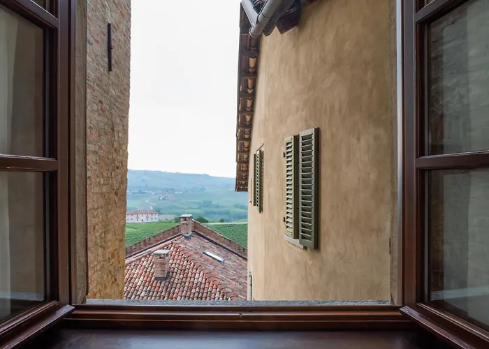 Le Torri - Hotel Castiglione Falletto