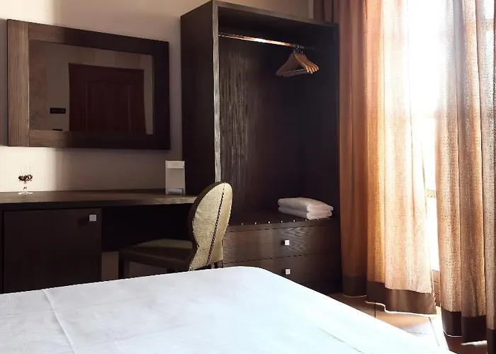 Le Torri - Hotel Castiglione Falletto